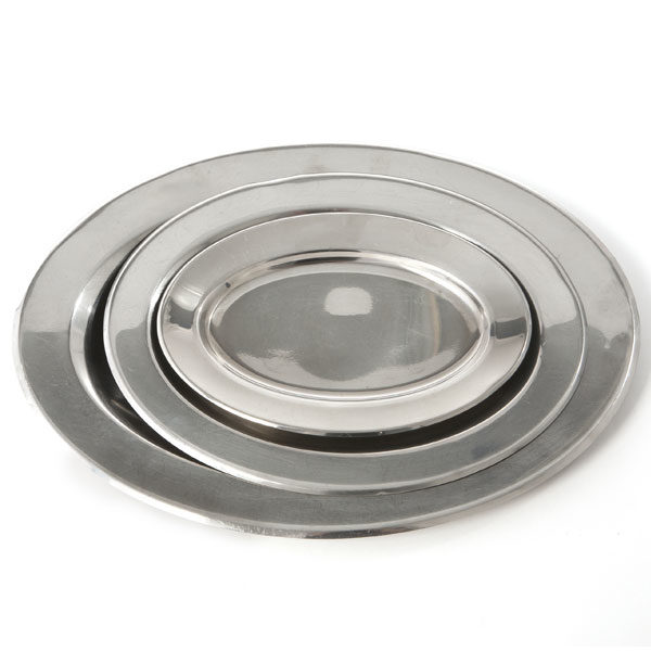 Oval silver metal trays in various sizes