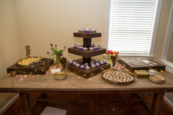 Dessert table using rustic rentals